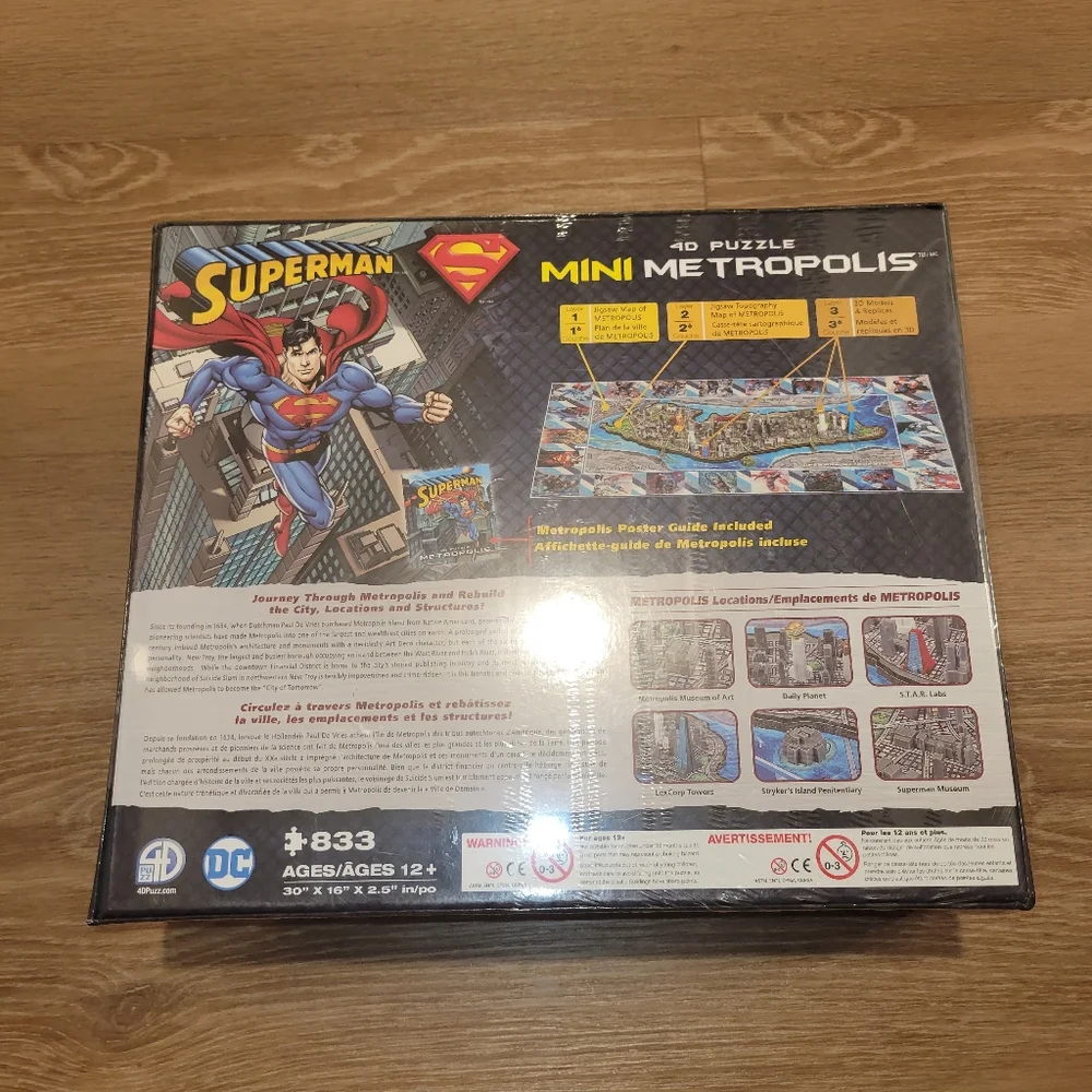 Superman 4D Puzzle Mini Metropolis 30in x 16in x 2.5in 833 pieces New